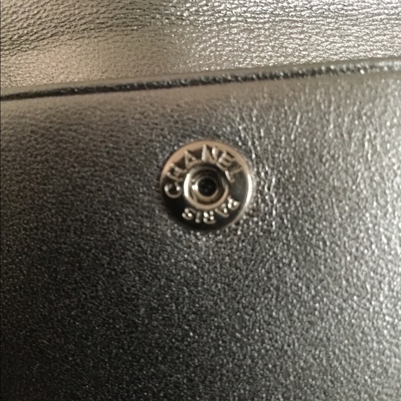 ❌ SOLD ❌ Authentic Chanel Mademoiselle Wallet - Picture 4 of 8